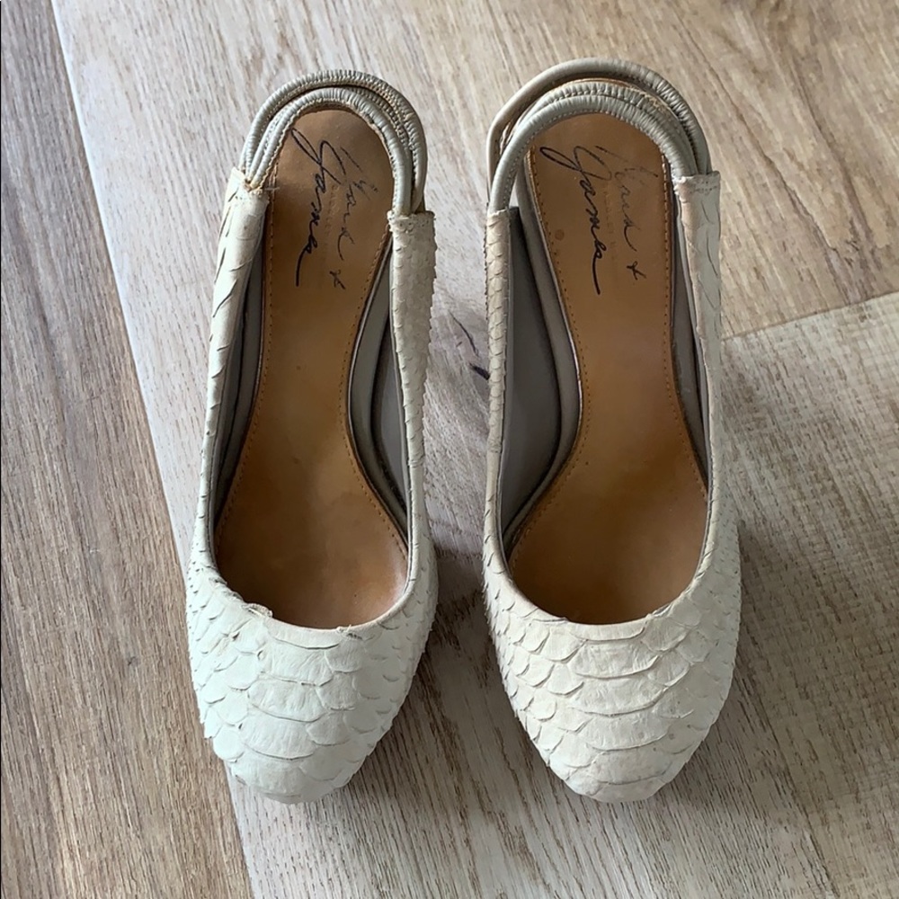 Badgley Mischka Heels